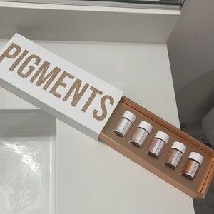 Anastasia Beverly Hills Pigments PR Kit